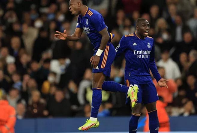 Em jogo de sete gols, Manchester City vence o Real Madrid e larga em  vantagem na semifinal da Champions - Lance!