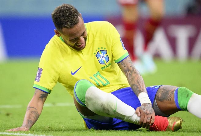 Qual a lesão de Neymar e em quantos jogos ele desfalca o Brasil na Copa do  Mundo?