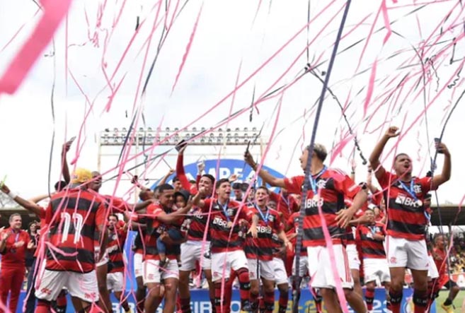 Flamengo bate Palmeiras nos pênaltis e conquista o Brasileirão Sub-20