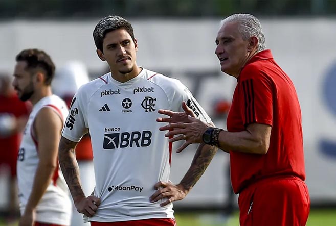 Volta de Pedro aos treinos do Flamengo é marcada por